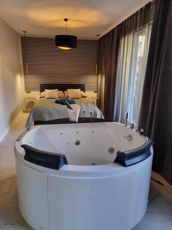 Apartament Jacuzzi Краков Экстерьер фото