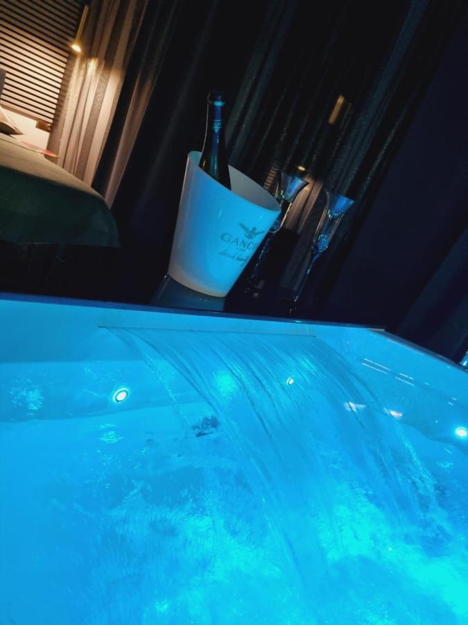 Apartament Jacuzzi Краков Экстерьер фото
